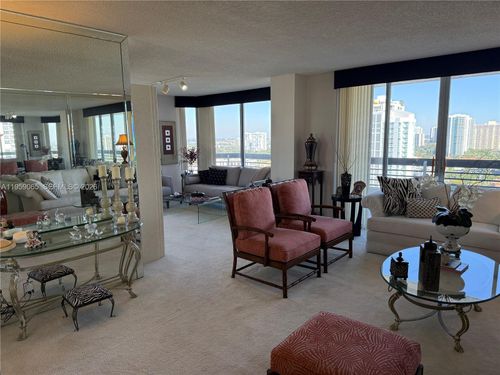 apt-2406-19101 Mystic Pointe Dr, Aventura, FL, 33180-4521 | Card Image
