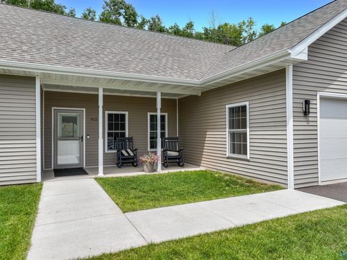 915 N Basswood Ave, Duluth, MN, 55811-5100 | Card Image