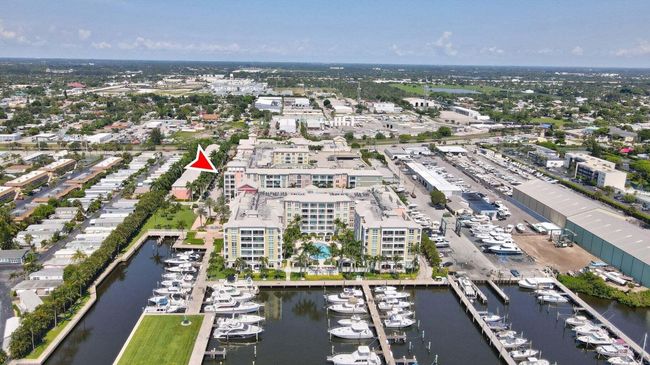 APT-221 - 804 E Windward Way, Condo with 2 bedrooms, 2 bathrooms and null parking in Lantana FL | Image 24