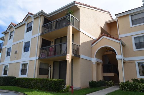 105b2-5821 Riverside Dr, Coral Springs, FL, 33067-2943 | Card Image