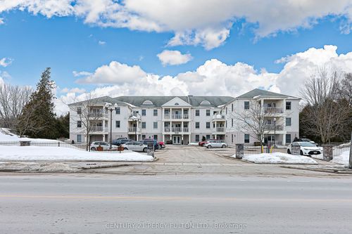 211-220 Main Street N, Uxbridge, ON, L9P0B6 | Card Image