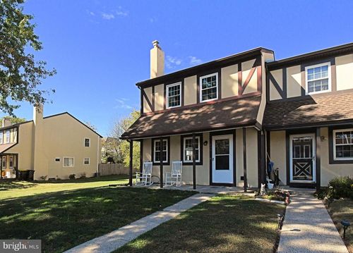 758 Sandra Ln, NORRISTOWN, PA, 19403-3916 | Card Image