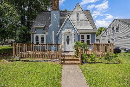 4 Elliott Dr, Thomasville, NC, 27360-4613 | Card Image