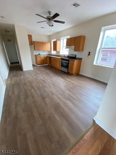 Residential Lease in Newark City 4