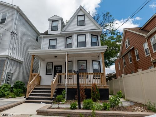 32 Palm St, Newark, NJ, 07106-1118 | Card Image