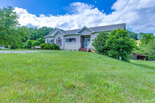 1121 Red Hill Rd, Big Island, VA, 24526-3225 | Card Image