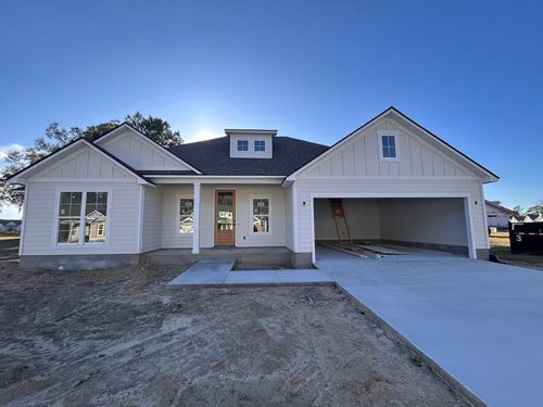 358 Barfield St, Hahira, GA, 31632-1404 | Card Image