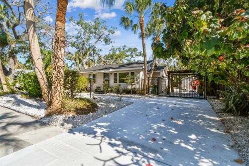 913 Tennessee Ln, SARASOTA, FL, 34234-5712 | Card Image