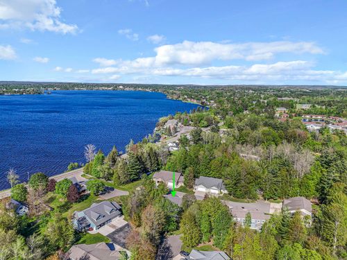 118 Davidsen Shores Dr, Cadillac, MI, 49601-7000 | Card Image