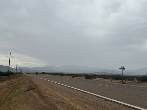 000 W Shinarump Dr, Golden Valley, AZ, 86413 | Card Image