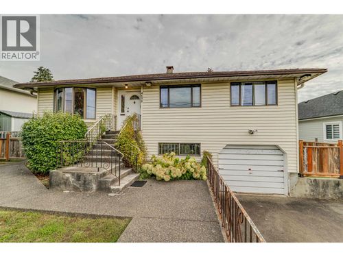 4638 Royal Oak Ave, Burnaby, BC, V5G3M5 | Card Image