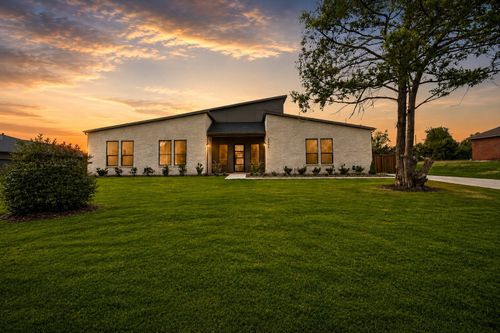 2634 Bainbridge Dr, Dallas, TX, 75237 | Card Image
