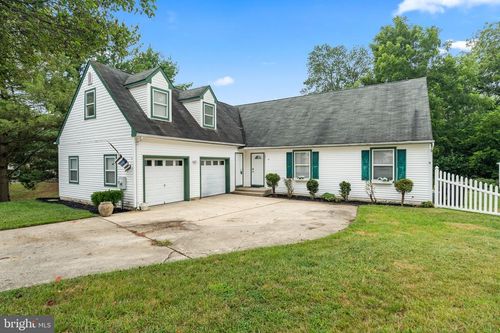 115 Bradley Ct, LAUREL SPRINGS, NJ, 08021-4821 | Card Image