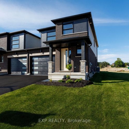 102 Thackeray Way, Minto, ON, N0G1Z0 | Card Image