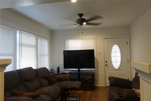 622 W 2nd St, San Pedro, CA, 90731-2504 | Card Image