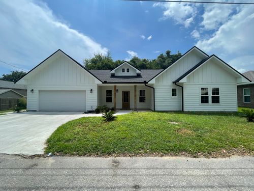 1321 Cedar Ave S, Niceville, FL, 32578-3111 | Card Image