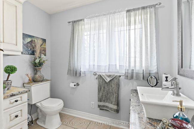 724 Line 3 Rd, House other with 4 bedrooms, 3 bathrooms and 20 parking in Niagara on the Lake ON | Image 38