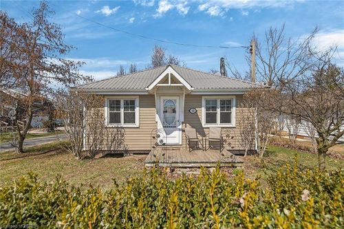 88 Erie Blvd, Port Rowan, ON, N0E1M0 | Card Image
