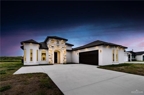 319 Brooks Cir N, La Feria, TX, 78559-2105 | Card Image