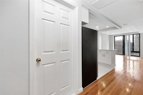6a-148 89th Ave, Jamaica, NY, 11435-3538 | Card Image