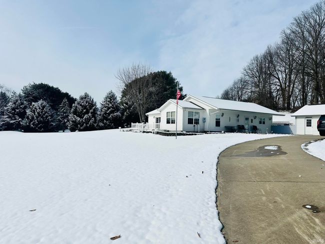 13597 N County Road 900 E, House other with 2 bedrooms, 3 bathrooms and null parking in Odon IN | Image 23