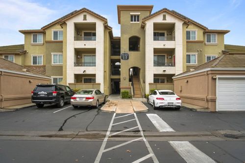 apt-416-1360 Shady Ln, Turlock, CA, 95382-7406 | Card Image