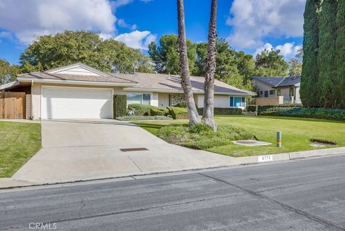 5772 Mountain View Ave, Yorba Linda, CA, 92886-5530 | Card Image