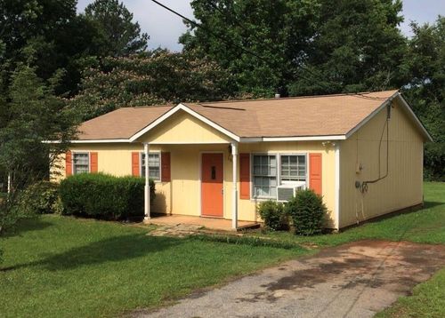 107 Oakwood Cir, Griffin, GA, 30223-4669 | Card Image