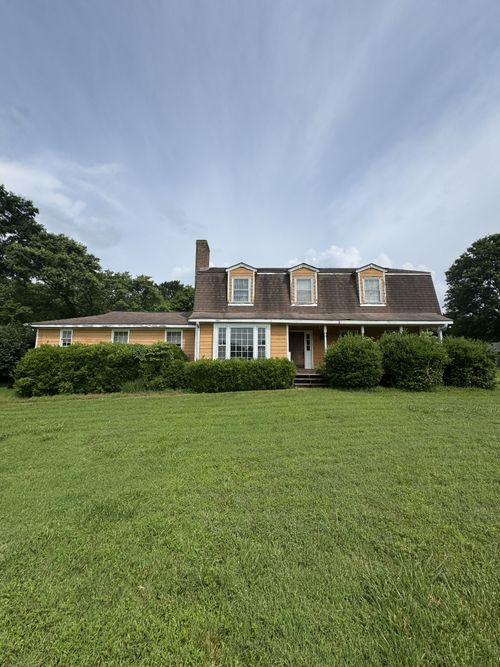 1710 Hickory Trace Dr, Gallatin, TN, 37066-5801 | Card Image
