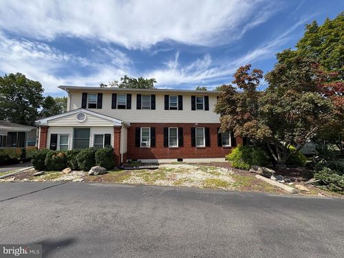 50 Us Highway 130, BORDENTOWN, NJ, 08505 | Card Image