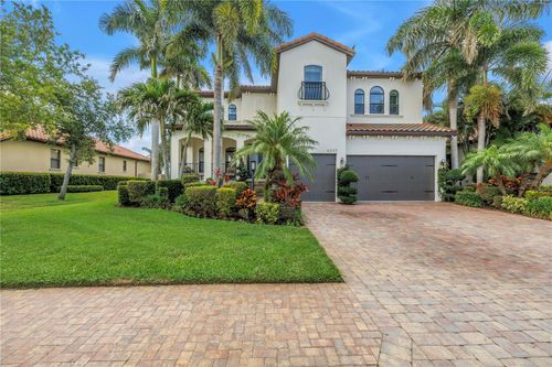6237 Signature Pointe Ln, BRADENTON, FL, 34210-4028 | Card Image