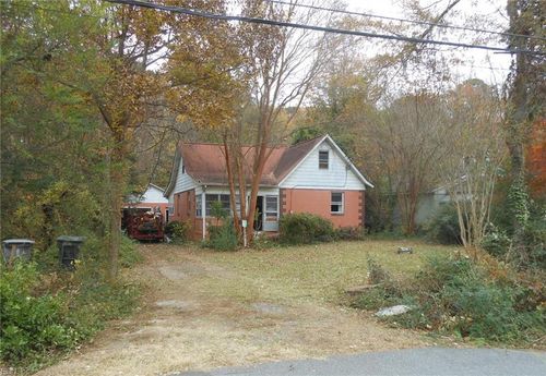 6002 Potomac Ave, Hampton, VA, 23605-2132 | Card Image