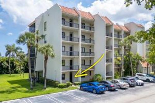 apt-101-3000 Presidential Way, West Palm Beach, FL, 33401-1103 | Card Image