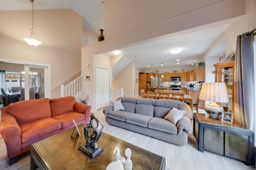45-3363 Rosemary Heights Cres, Surrey, BC, V3Z0X8 | Card Image