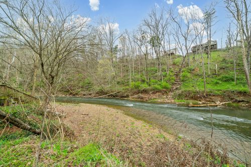 1677 Rains Rd, Clarksville, TN, 37042-1958 | Card Image