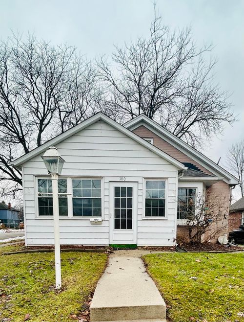 100 W 2nd St, Hobart, IN, 46342 | Card Image