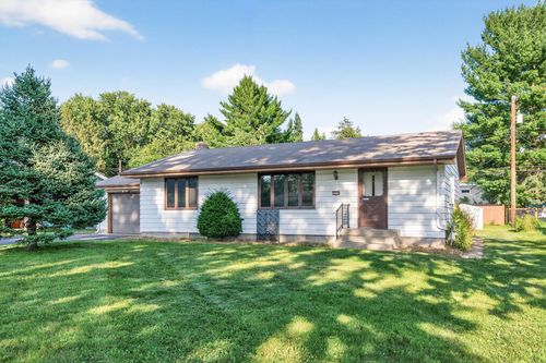 2730 Fernwood St, Roseville, MN, 55113-1831 | Card Image
