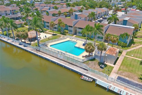 apt-h11-250 N Banana River Dr, Merritt Island, FL, 32952-2593 | Card Image