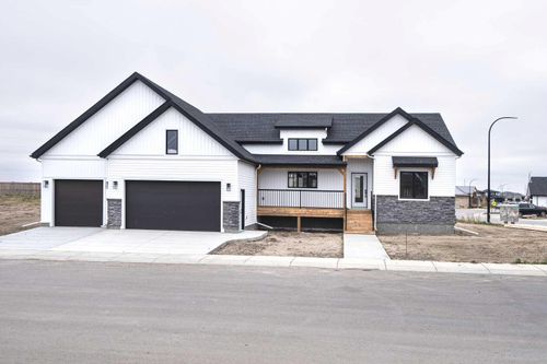 6017 13 St, Lloydminster, AB, T9V3V5 | Card Image