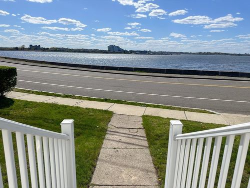 apt-1r-75 Dorchester St, Quincy, MA, 02171-1157 | Card Image