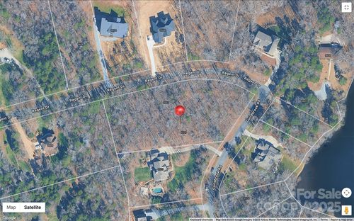 9565 Regent Dr, Davidson, NC, 28036-6530 | Card Image