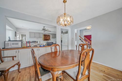 38 Pamlico Ave, Ronkonkoma, NY, 11779-6030 | Card Image