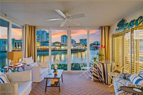 4-413-205 Park Shore Dr, NAPLES, FL, 34103-2652 | Card Image