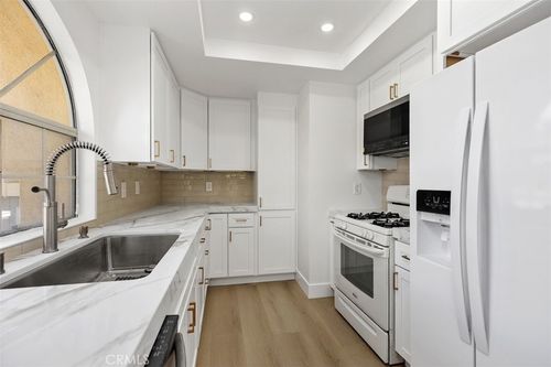 89 Alberti Aisle, Irvine, CA, 92614-5936 | Card Image