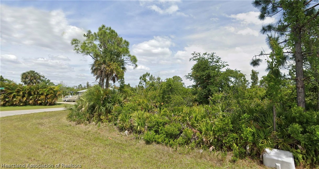 Land in Port Charlotte 3