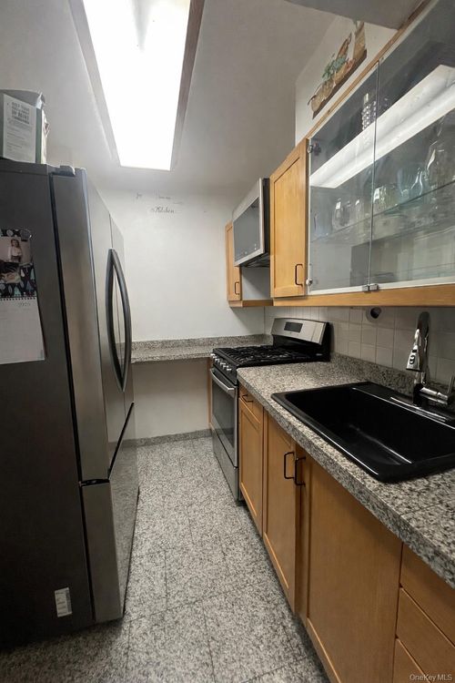 apt-3g-153-25 88th St, Howard Beach, NY, 11414-2156 | Card Image