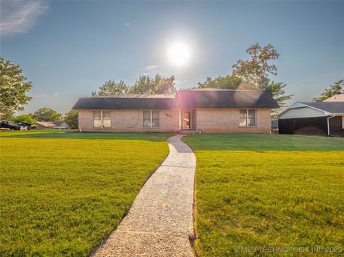 1813 Mockingbird Ln, McAlester, OK, 74501-7312 | Card Image