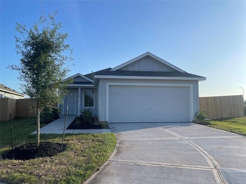 315 Brandi Dr, Wharton, TX, 77488-5233 | Card Image