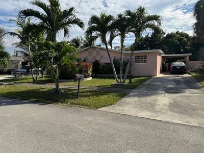 6570 Nw 6th Ct, House other with 4 bedrooms, 2 bathrooms and null parking in Margate FL | Image 1