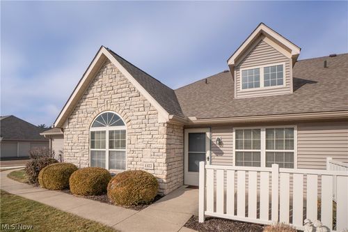 1377 Tylers Mill Ln Ne, Massillon, OH, 44646-5309 | Card Image